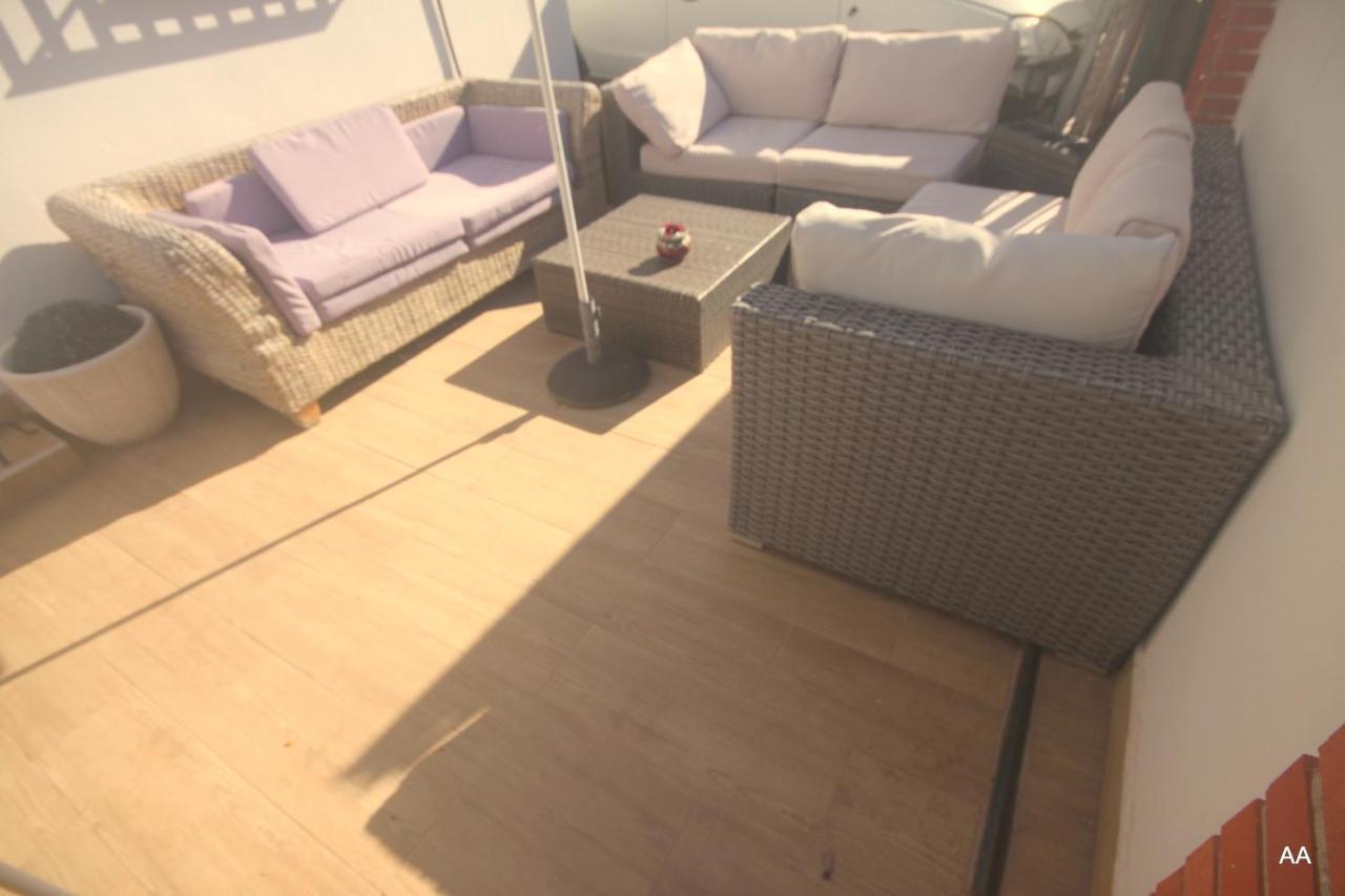 Little Peaceful Retreat Room With Bath, Heating, Terrace, Free Wifi Fridge Easy Parking Marbella Exteriér fotografie