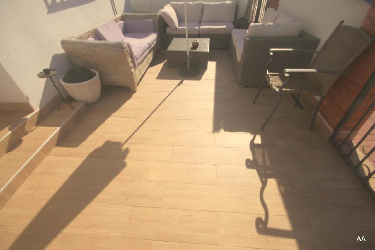 Little Peaceful Retreat Room With Bath, Heating, Terrace, Free Wifi Fridge Easy Parking Marbella Exteriér fotografie